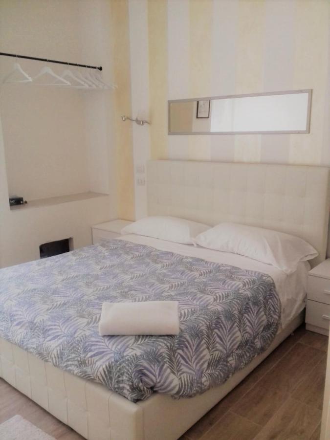 Dreaming Piazza Erbe Rooms ヴェローナ エクステリア 写真