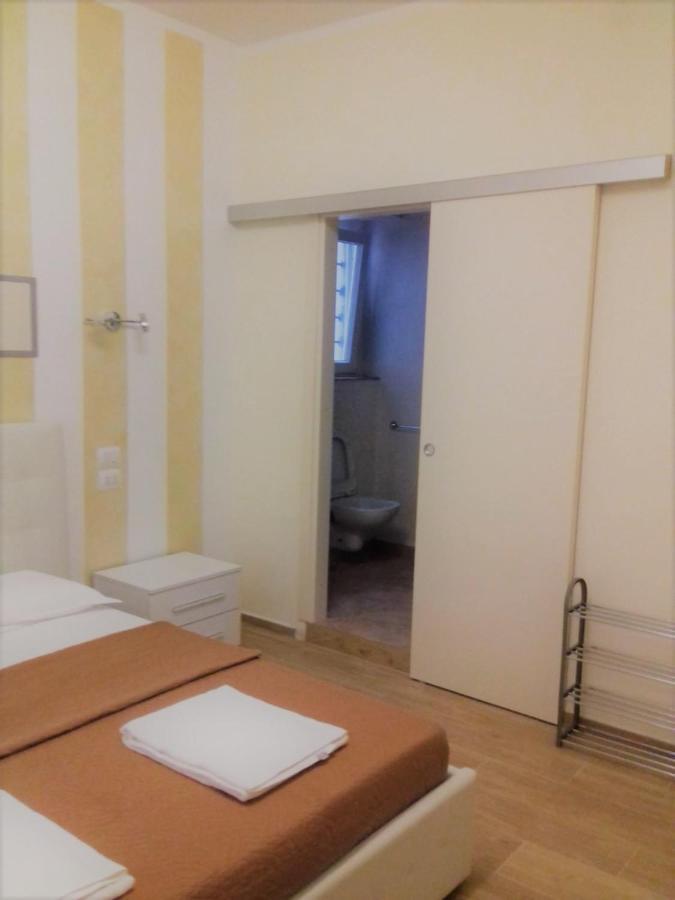 Dreaming Piazza Erbe Rooms ヴェローナ エクステリア 写真