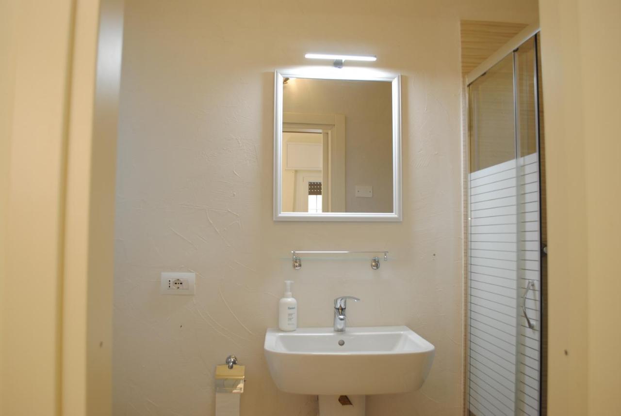 Dreaming Piazza Erbe Rooms ヴェローナ エクステリア 写真