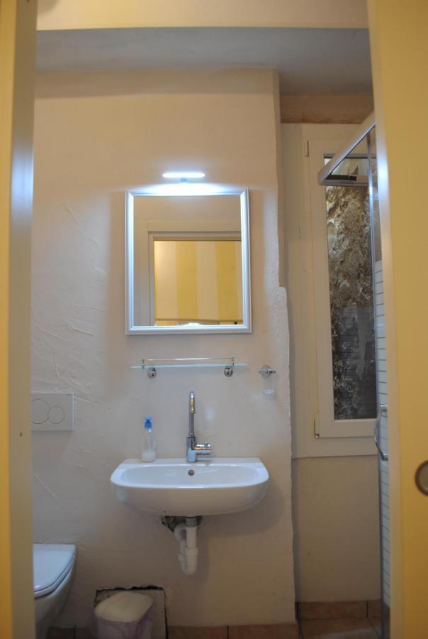 Dreaming Piazza Erbe Rooms ヴェローナ エクステリア 写真