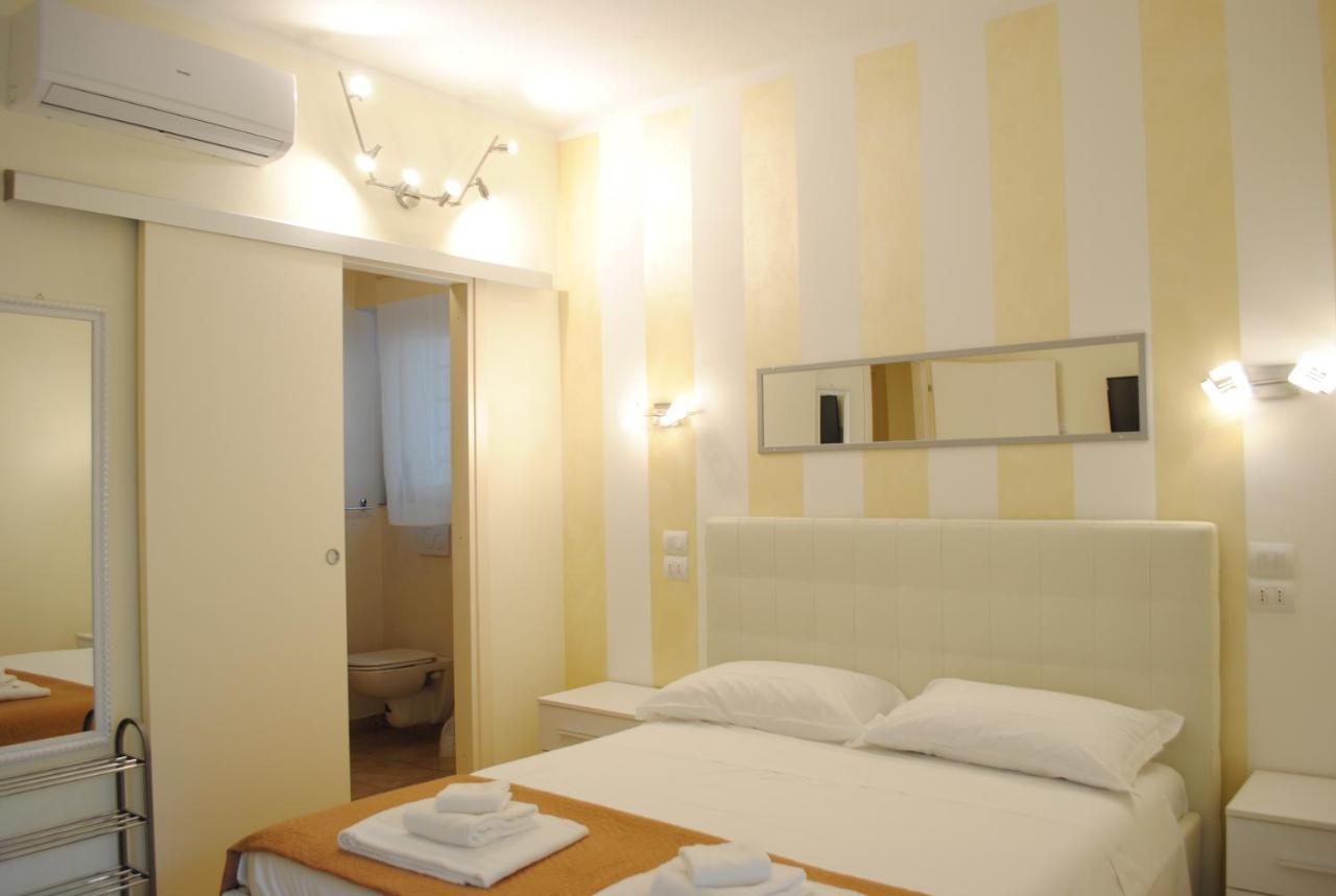Dreaming Piazza Erbe Rooms ヴェローナ エクステリア 写真