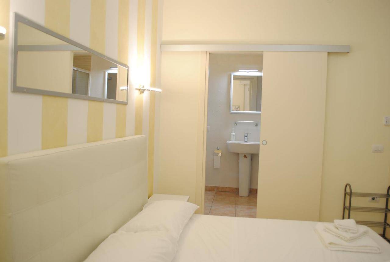 Dreaming Piazza Erbe Rooms ヴェローナ エクステリア 写真